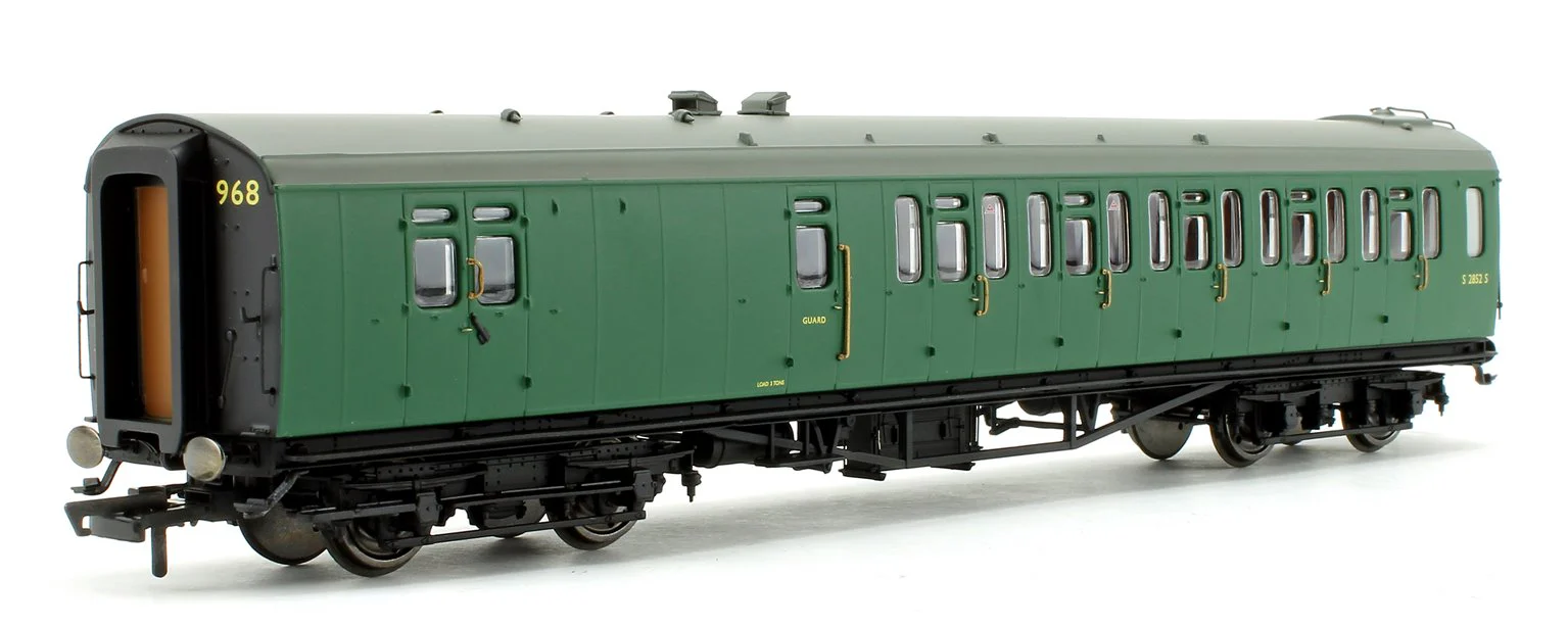 R4888A BR 59' Bulleid Suburban Corridor Brake Third Coach S2852S