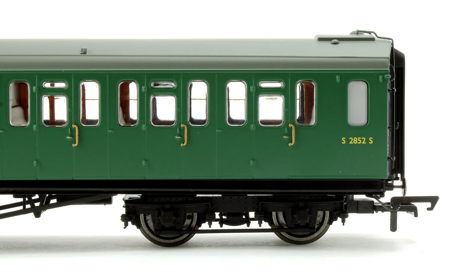 R4888A BR 59' Bulleid Suburban Corridor Brake Third Coach S2852S - Image 4
