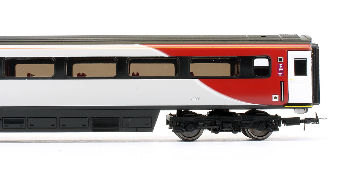 Pre-Owned R4930 LNER MK3 TSD Coach '42091' - Image 3