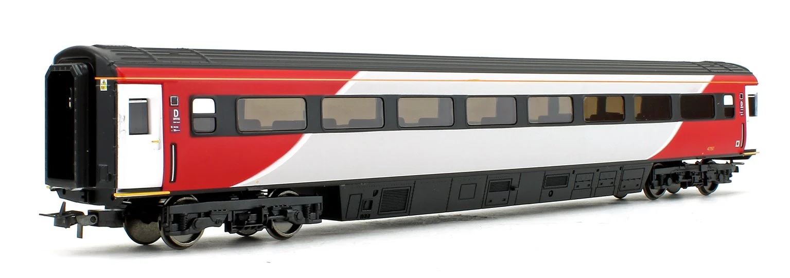 R4931G LNER MK3 TSO Trailer Standard Open Coach D No.42192