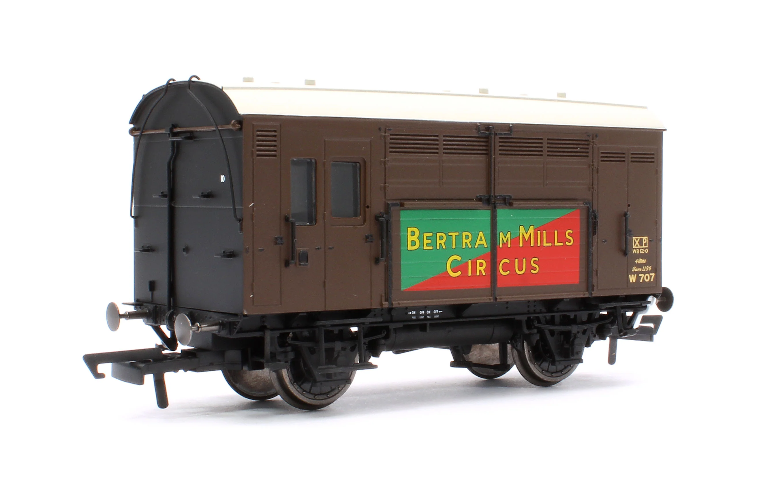 R60278 GWR Horse Box BR Bauxite '707' with Bertram Mills Circus adverts - Image 3
