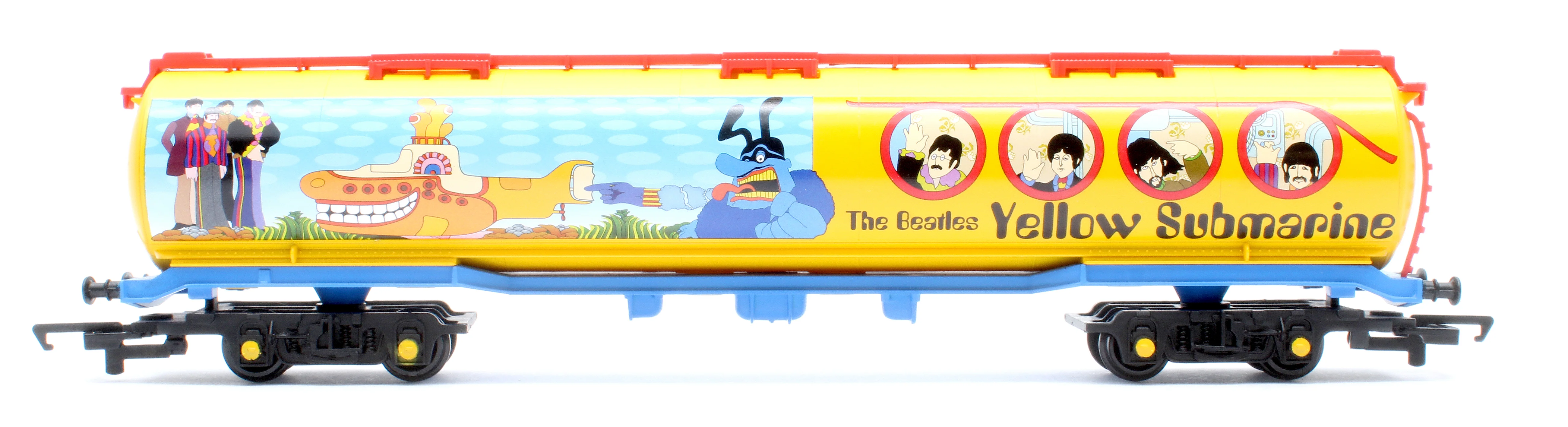 R60314 The Beatles Yellow Submarine 100T Tanker Wagon - Image 4