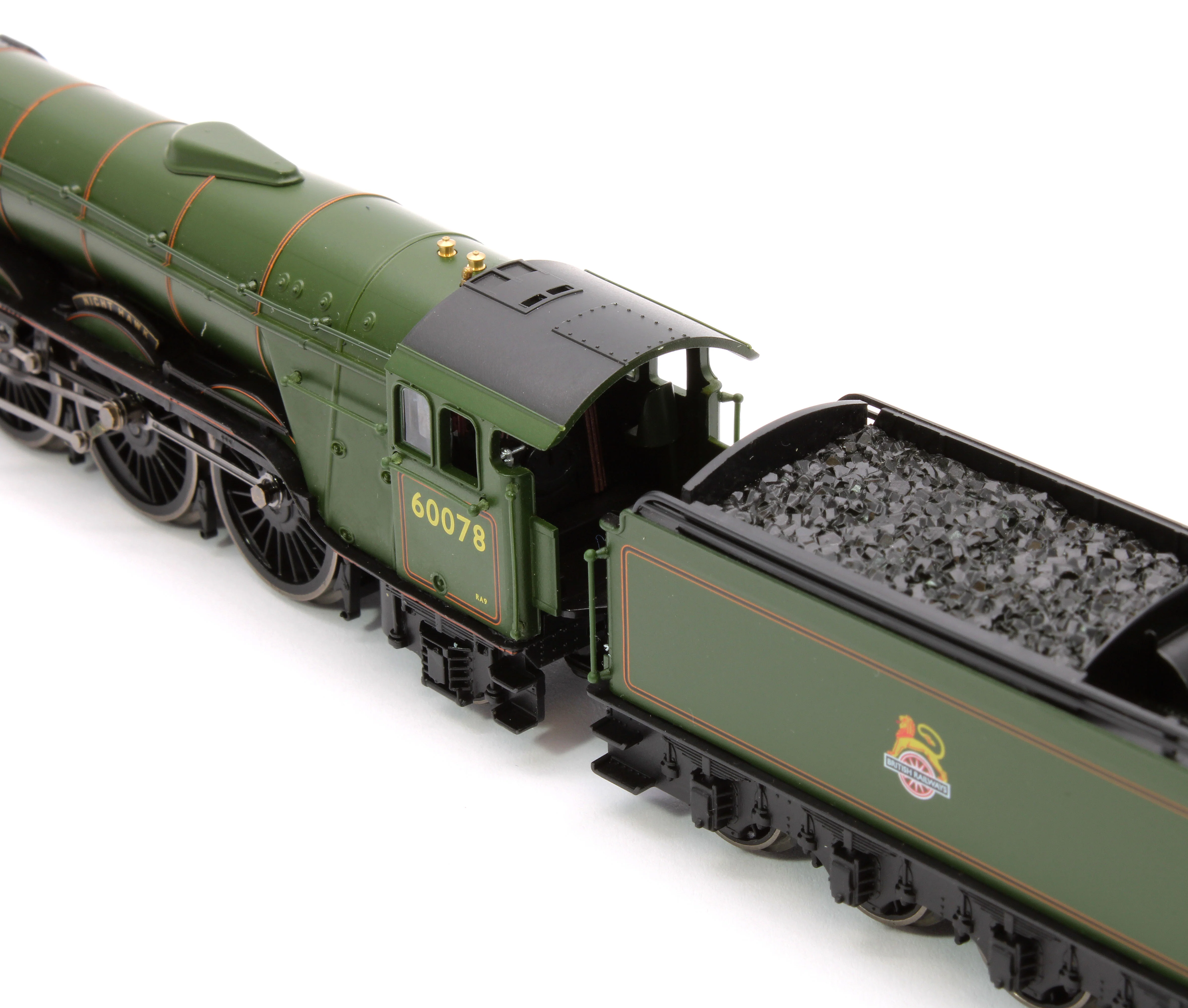 TT3005M BR Class A3 4-6-2 60078 'Night Hawk' Steam Locomotive - Image 11