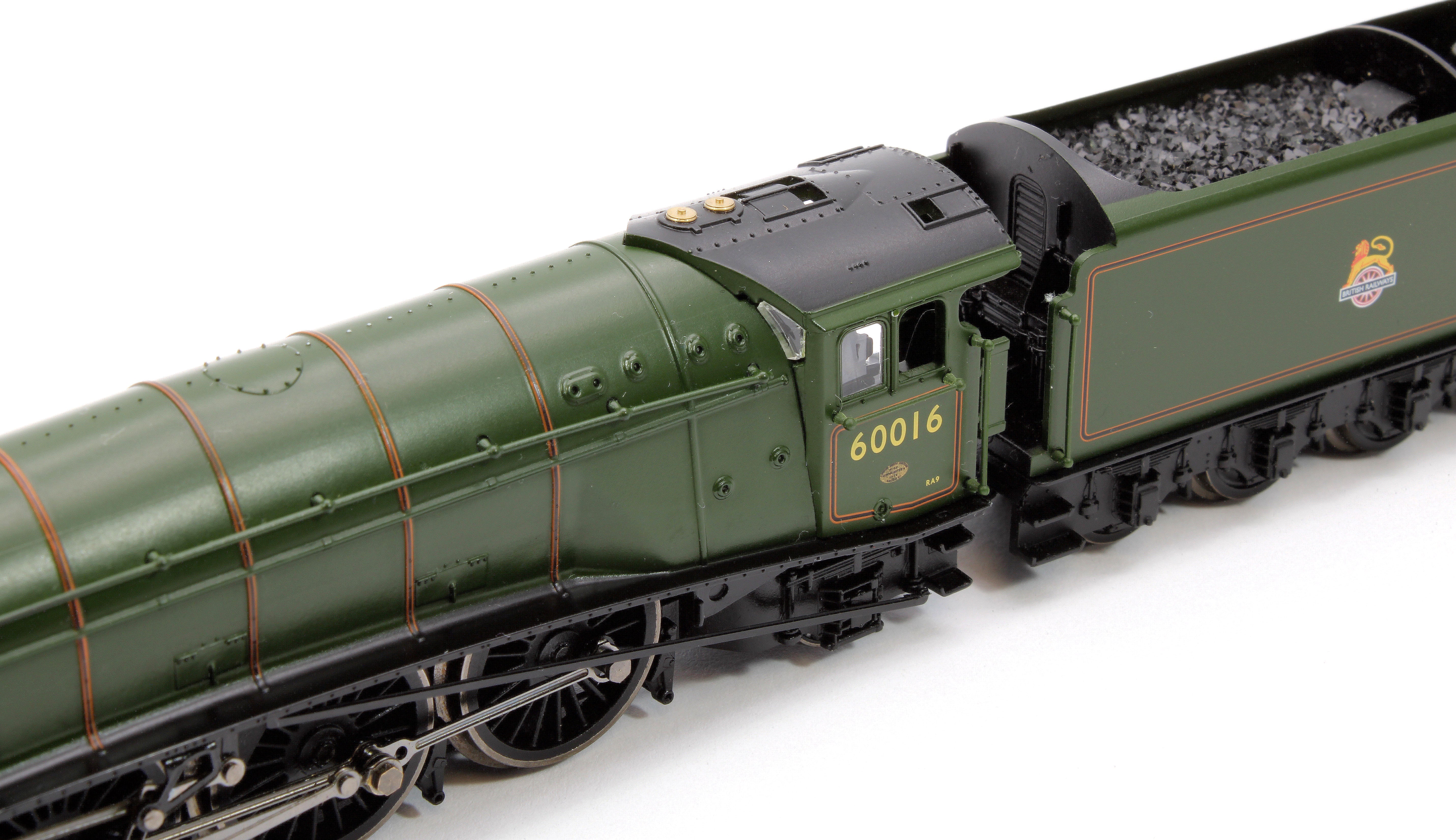 TT3008M BR Class A4 4-6-2 60016 'Silver King' Steam Locomotive - Image 11