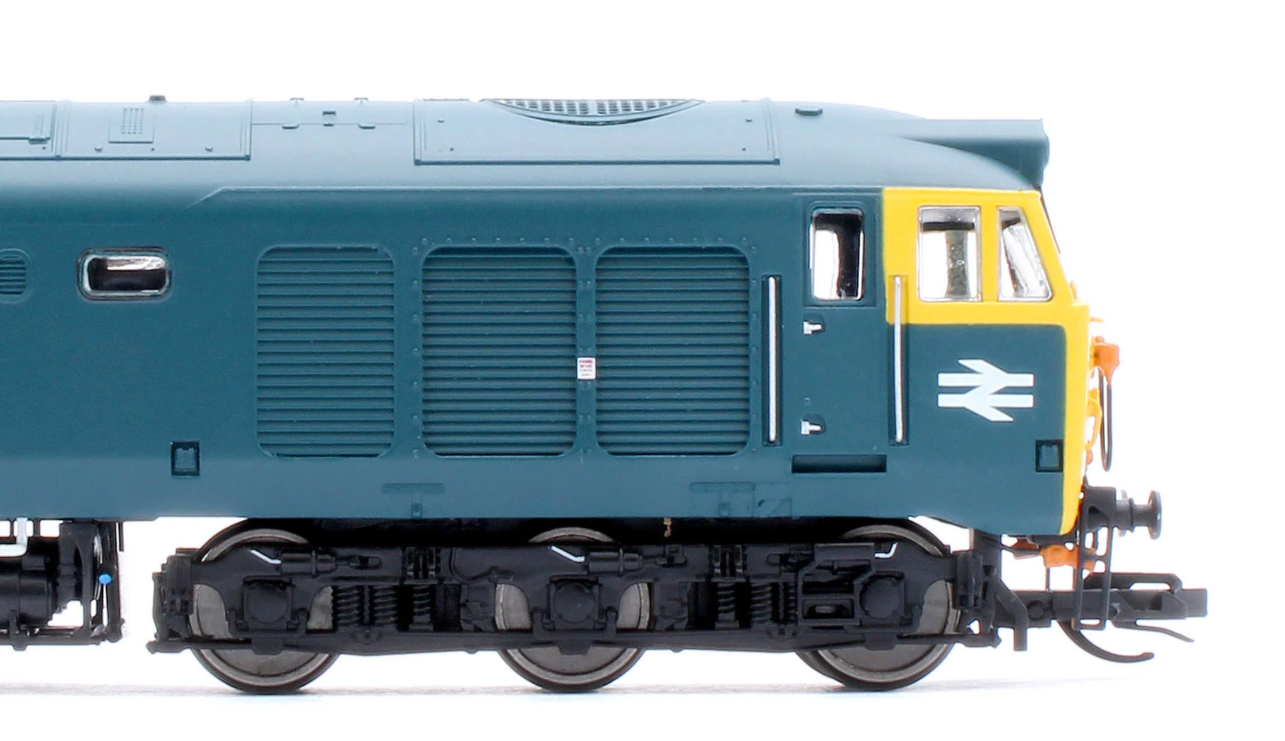TT3041M Class 50 BR Blue Barham 50016 Diesel Locomotive - Image 8