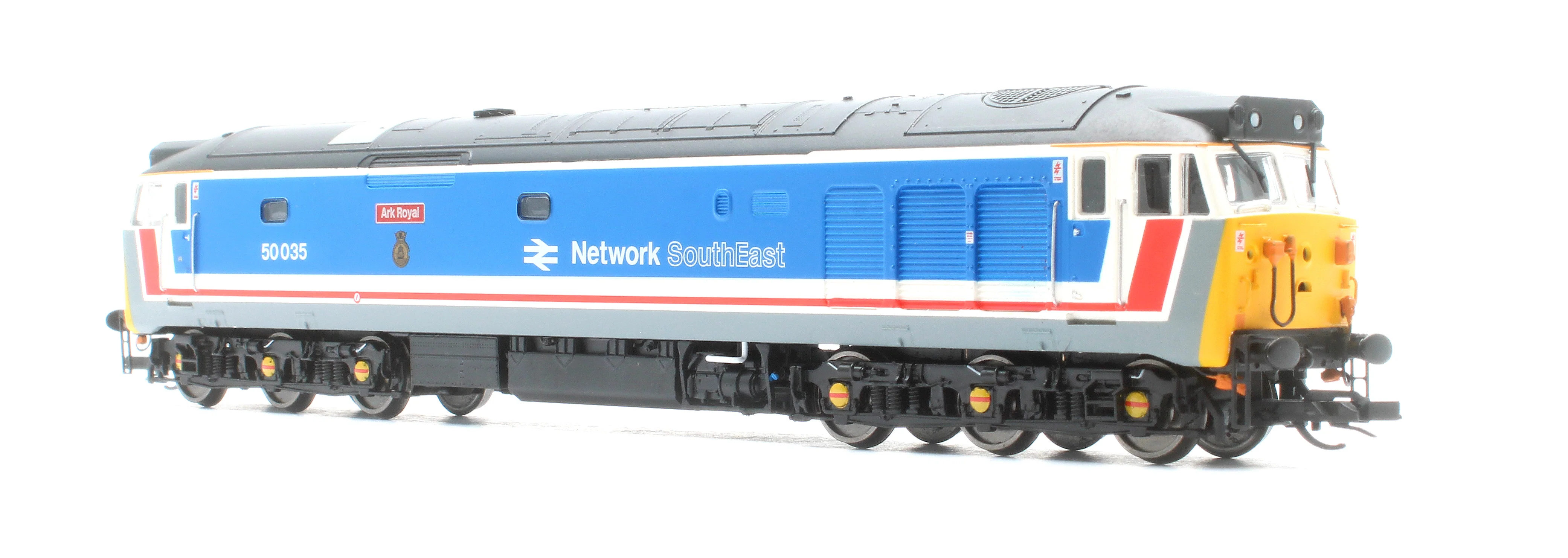 TT3042M Class 50 Network South East Ark Royal 50035 Diesel Locomotive - Image 2