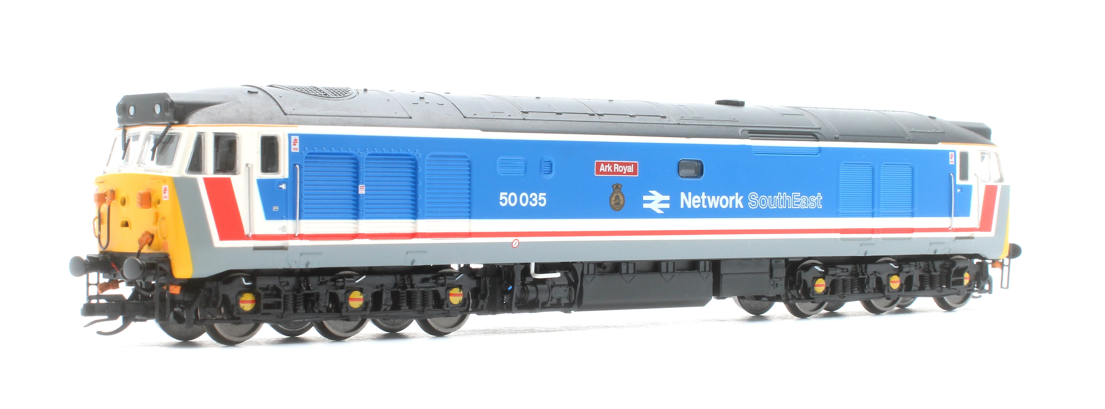 TT3042M Class 50 Network South East Ark Royal 50035 Diesel Locomotive - Image 3