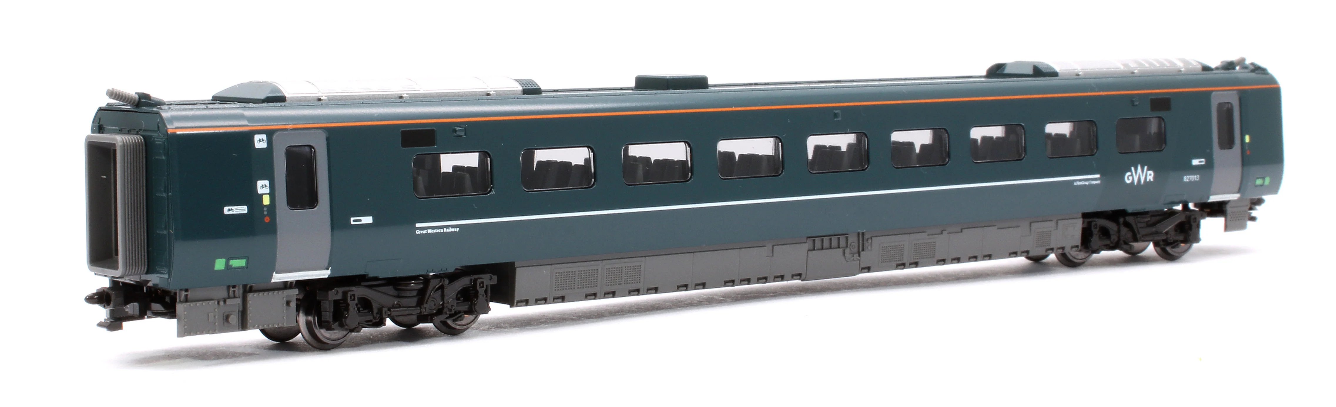 10-1672 -82999 Class 800 3xx GWR IET 9 Car Train Pack - Image 14