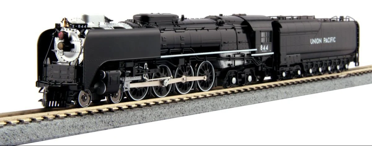 107-0002 Union Pacific FEF Steam Train Set - Image 2