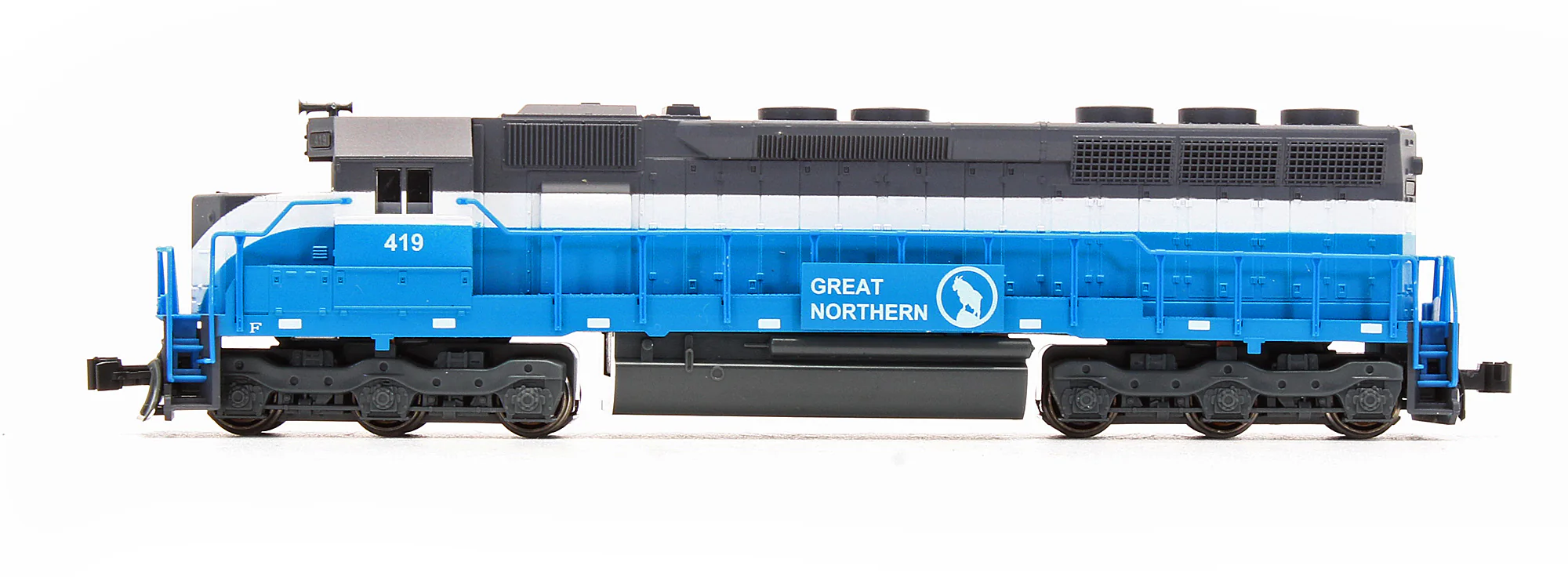 176-3126 Pre-Owned EMD SD45 Diesel Locomotive GN Big Sky Blue - Road #419 - Image 4