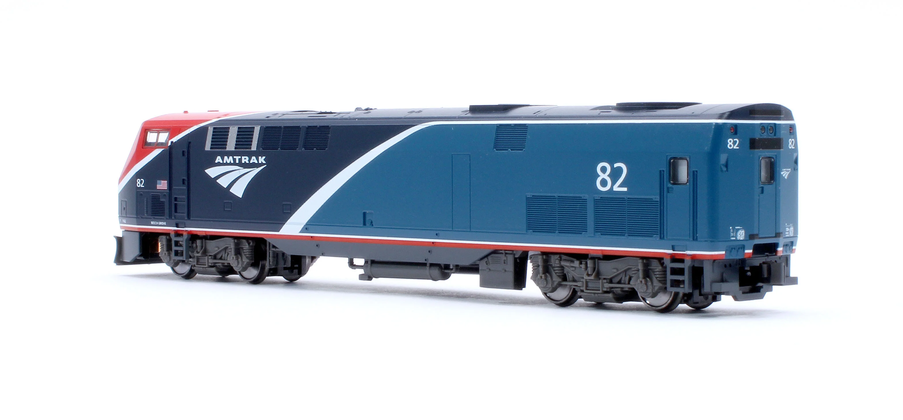 176-6040-S GE P42 Amtrak PhVII 82 Diesel Locomotive - Sound Fitted - Image 2