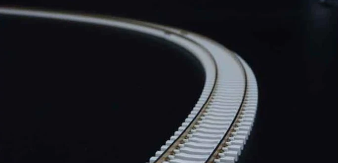 2-001 Unitrack 900mm Flexible Track w/Concrete Sleepers