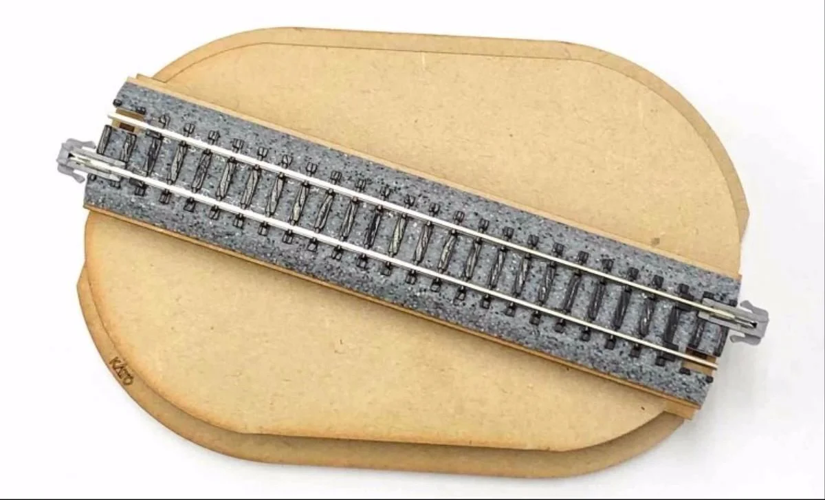 24-051 Mini Diorama Base Straight 124mm Kit with Track - Image 3