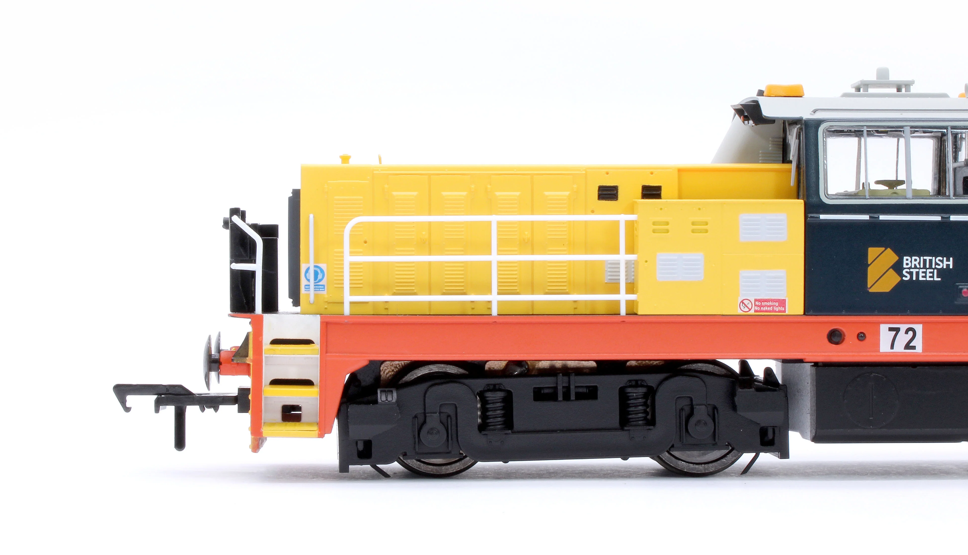 KRM-HUN-OO-F-72 Hunslet Bo-Bo in British Steel Yellow/Blue No.72 Diesel Locomotive - DCC Fitted - Image 7