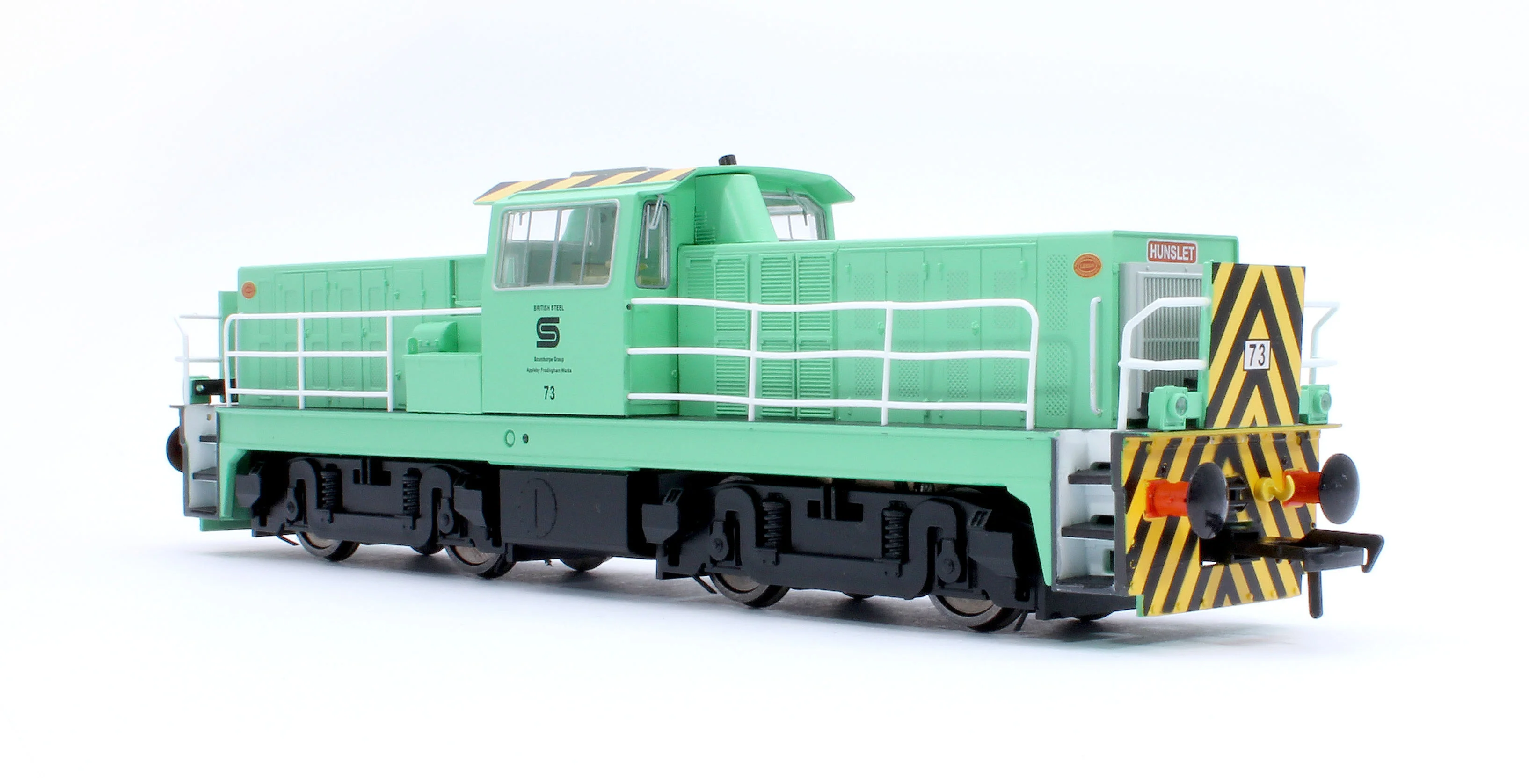 KRM-HUN-OO-S-73 Hunslet Bo-Bo in Delivery Green No.73 Diesel Locomotive - DCC Sound - Image 4