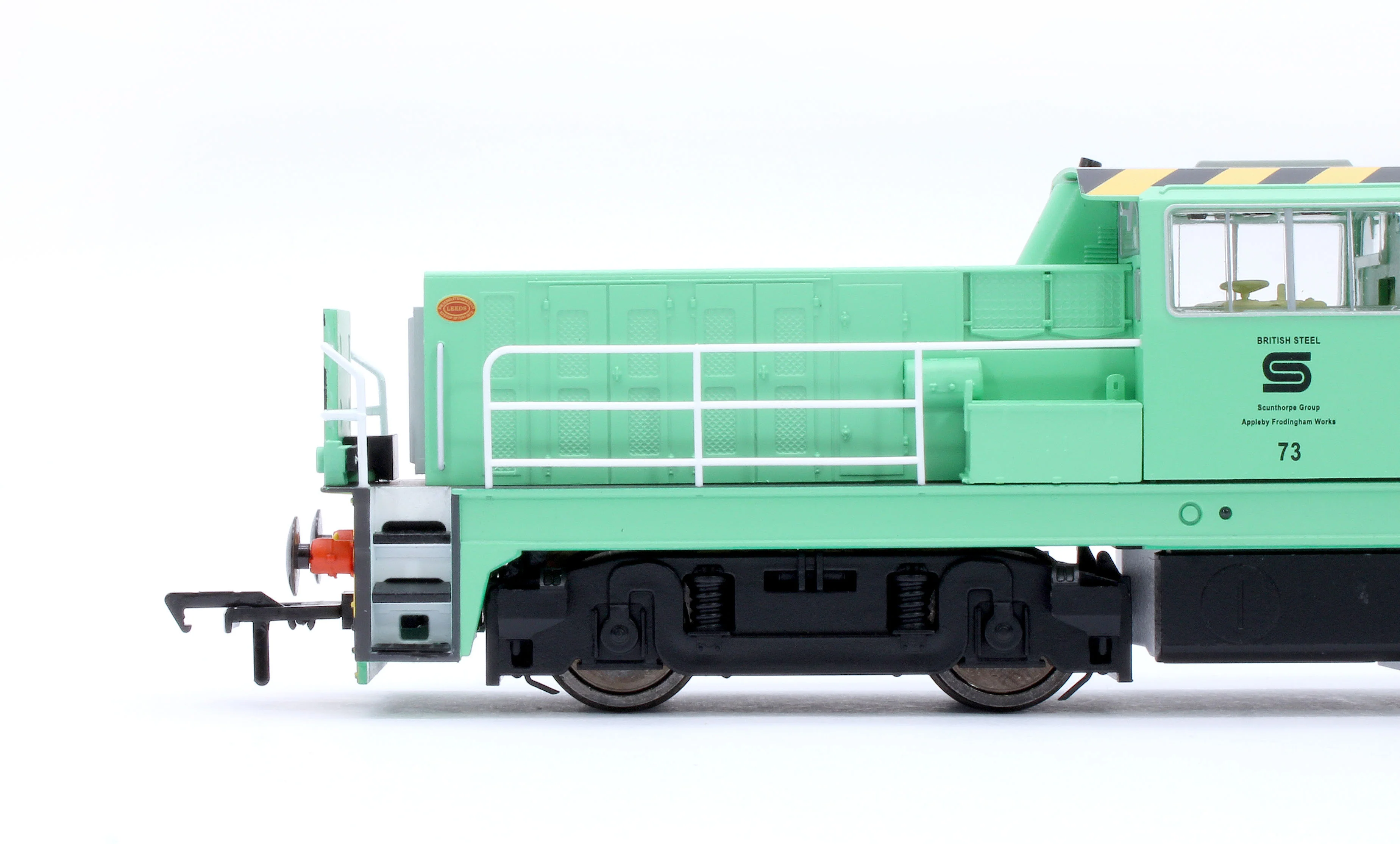 KRM-HUN-OO-S-73 Hunslet Bo-Bo in Delivery Green No.73 Diesel Locomotive - DCC Sound - Image 7
