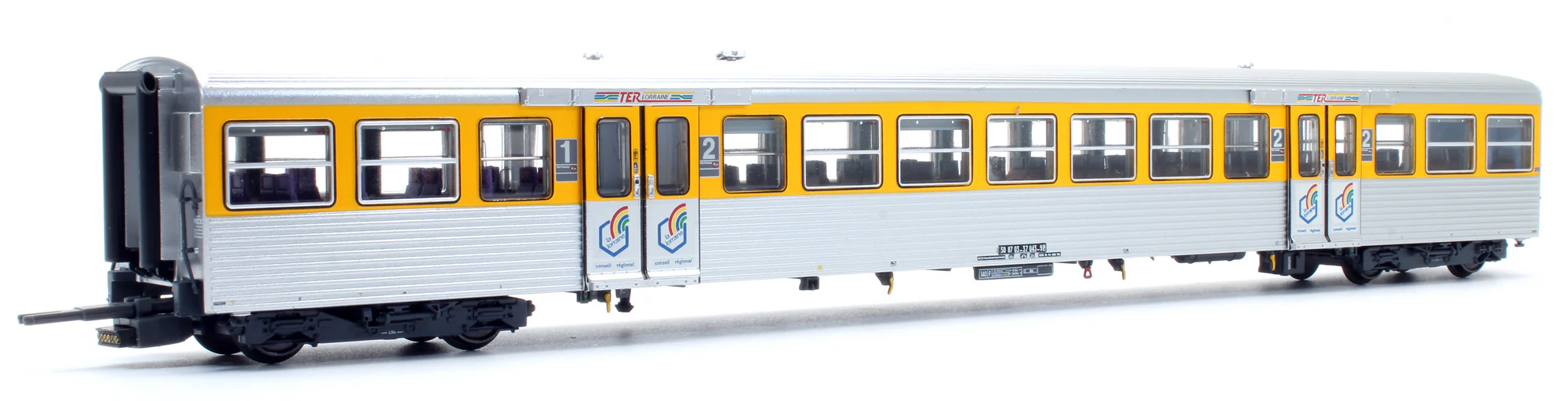 E41.19.03 Pre-Owned SNCF Regional Push-Pull Yellow/Stainless Steel Coaches (Set of 3) - DCC Fitted - Image 3