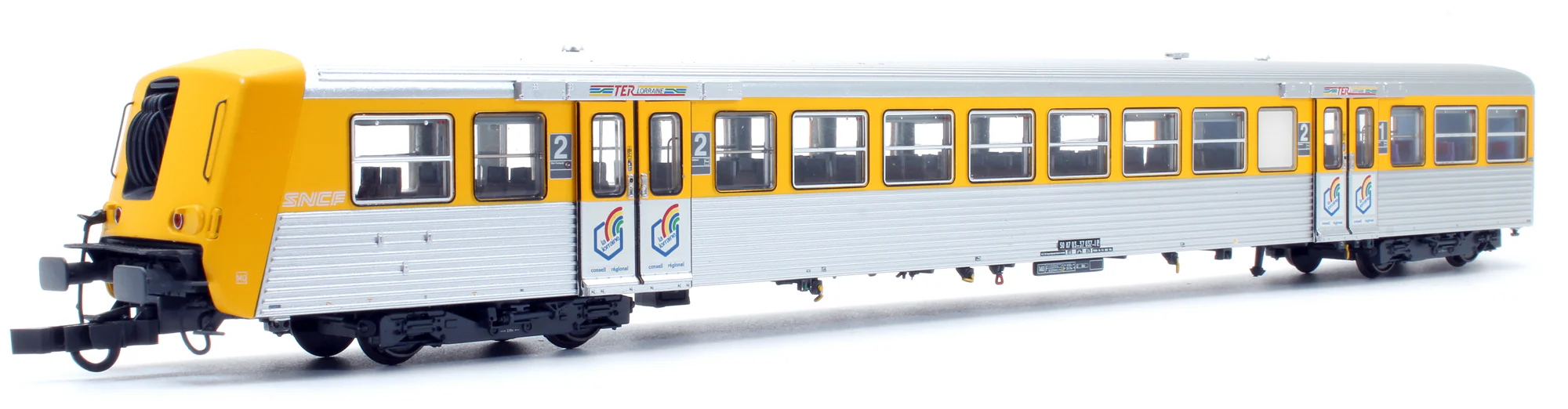 E41.19.03 Pre-Owned SNCF Regional Push-Pull Yellow/Stainless Steel Coaches (Set of 3) - DCC Fitted - Image 5