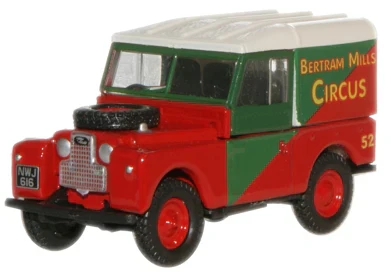 76LAN188017 Land Rover Series I 88" Hard Top Bertram