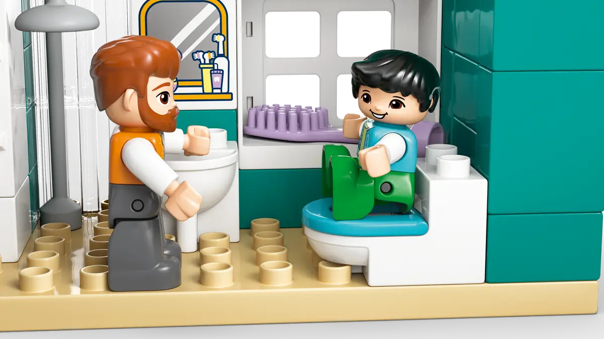 10470 Lego Duplo 3 in 1 Modern Family House with Figures - 10470 - Image 6