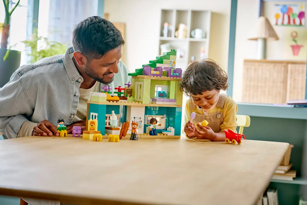 10470 Lego Duplo 3 in 1 Modern Family House with Figures - 10470 - Image 9