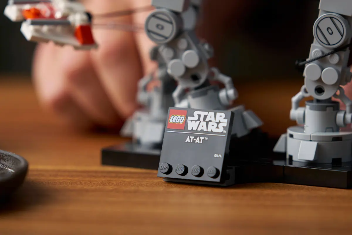 75440 Lego Star Wars The Empire Strikes Back AT-AT™ Walker & Snowspeeder - 75440 - Image 9