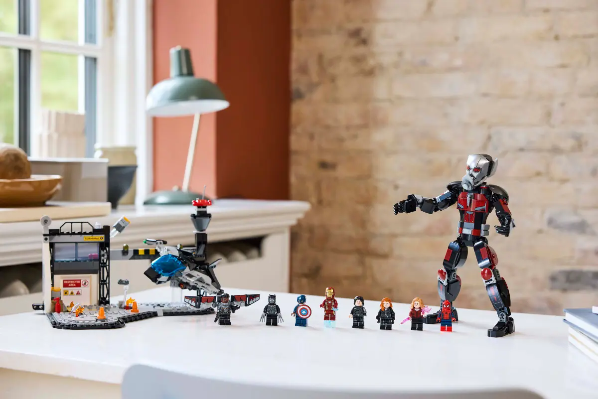 76314 Lego Marvel Captain America: Civil War Action Battle - 76314 - Image 10