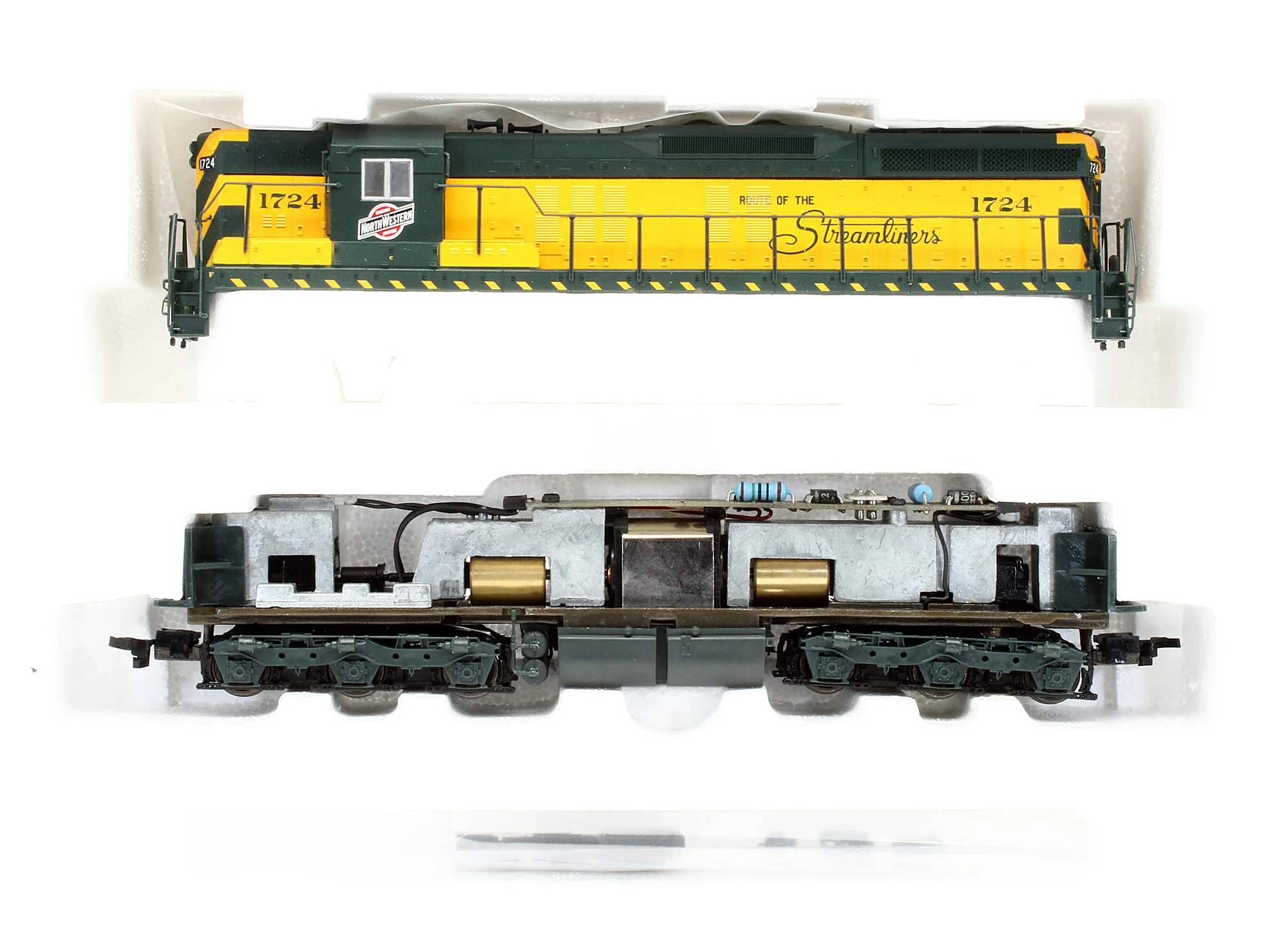 21169 Pre-Owned SD9 Diesel Locomotive C&NW W/ Dynamic Brake - Road #1724