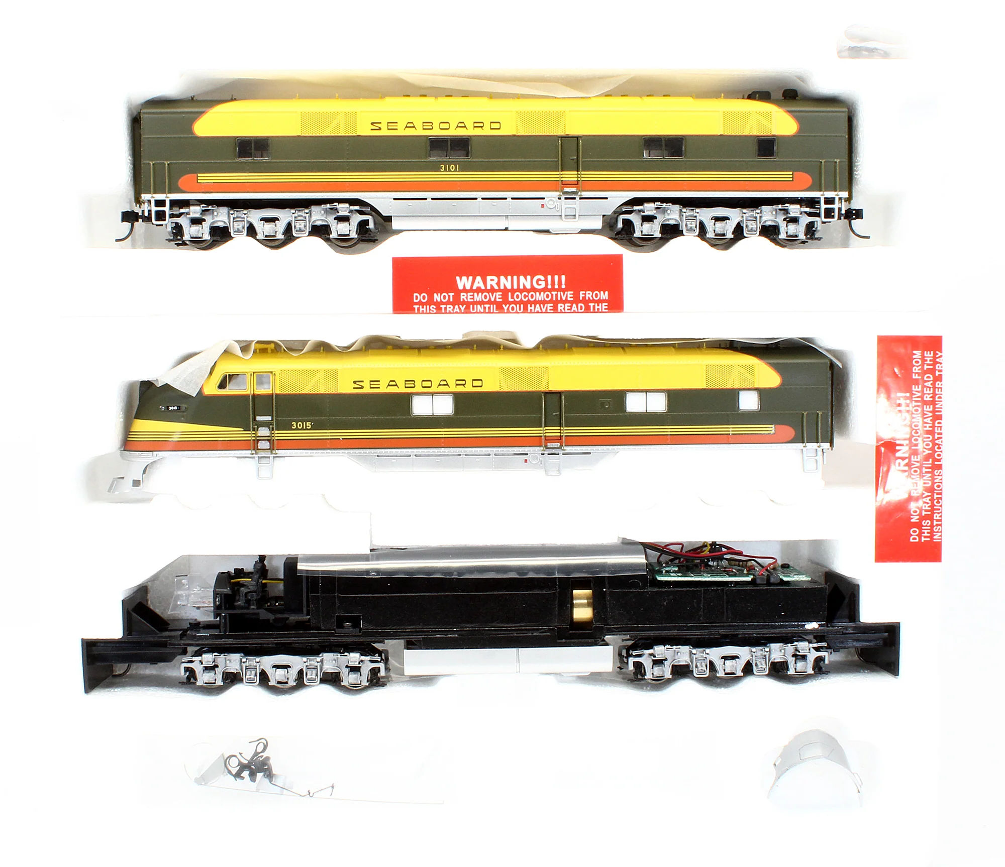 23234-23236 Pre-Owned E6 Diesel Locomotive Seaboard - Road #3015 + E6B Locomotive - Road #3101