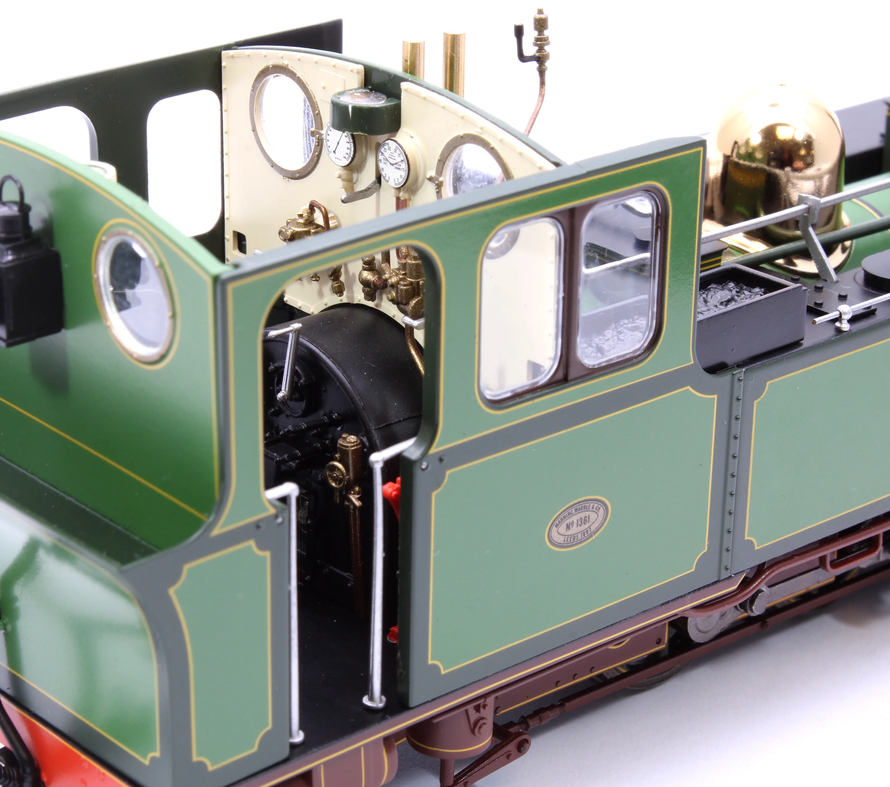 LHT-7NS-002S Lynton & Barnstaple Manning Wardle 2-6-2 YEO Lynton & Barnstaple Livery 1903-1913 (Early Cab) DCC Sound - Image 11