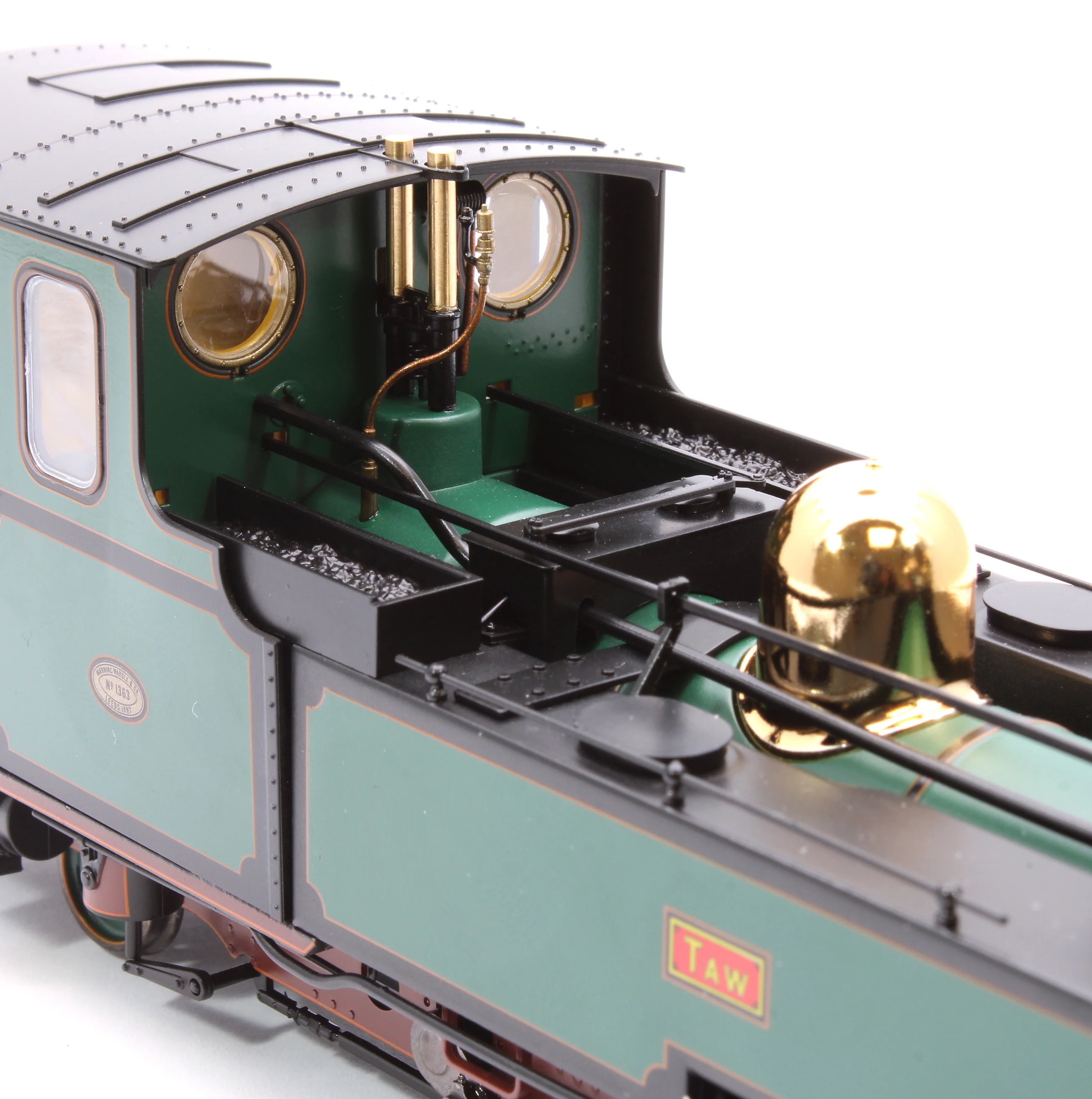 LHT-7NS-003S Lynton & Barnstaple Manning Wardle 2-6-2 TAW Lynton & Barnstaple Livery 1913-1924 (Late Cab) DCC Sound - Image 12