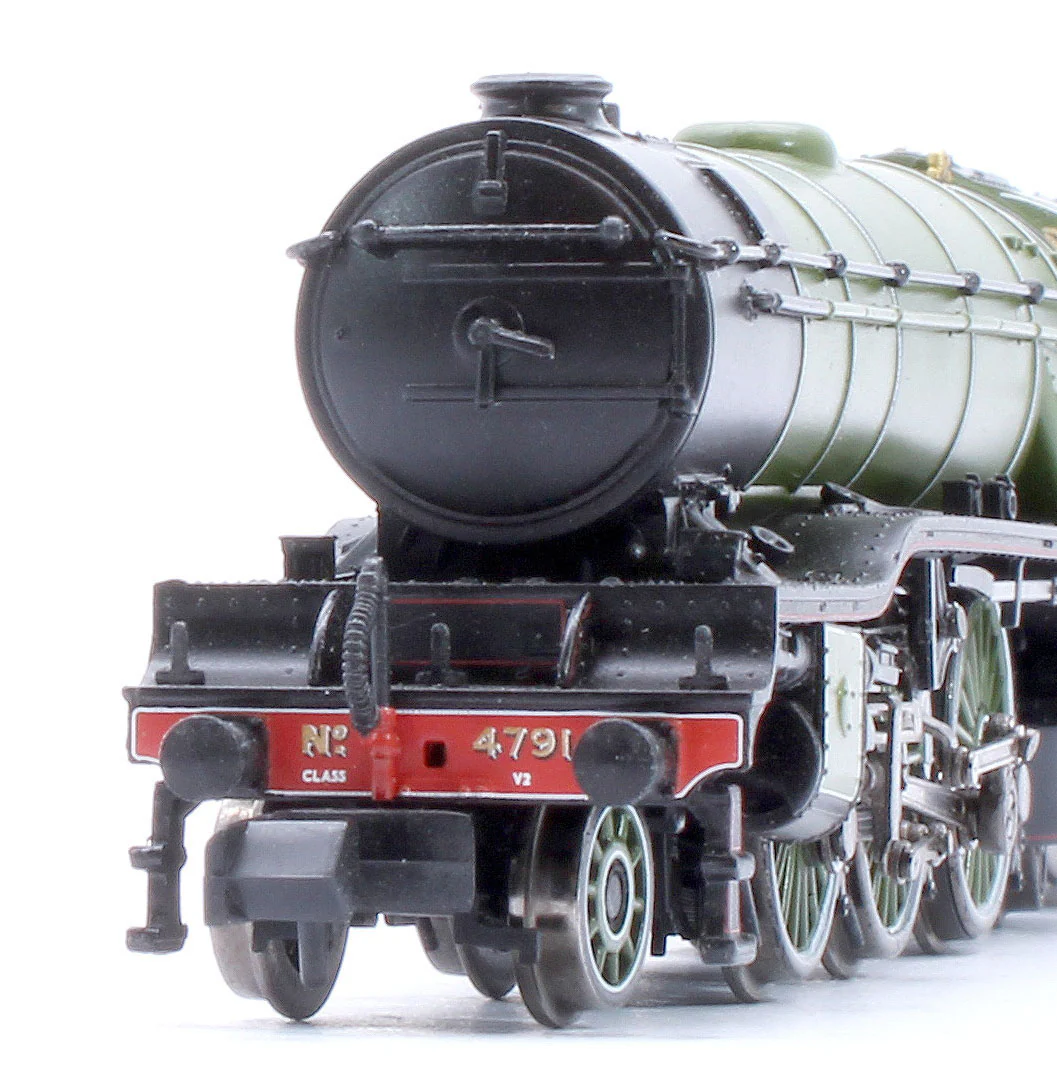 372-610SF LNER V2 4791 LNER Lined Green (Original) Steam Locomotive - DCC Sound - Image 9