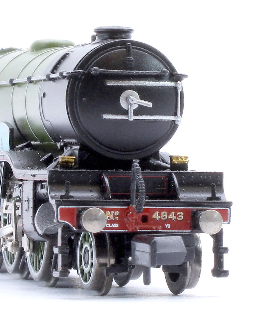 372-611SF LNER V2 4843 'Kings Own Yorkshire Light Infantry' LNER Lined Green Steam Locomotive - DCC Sound - Image 10