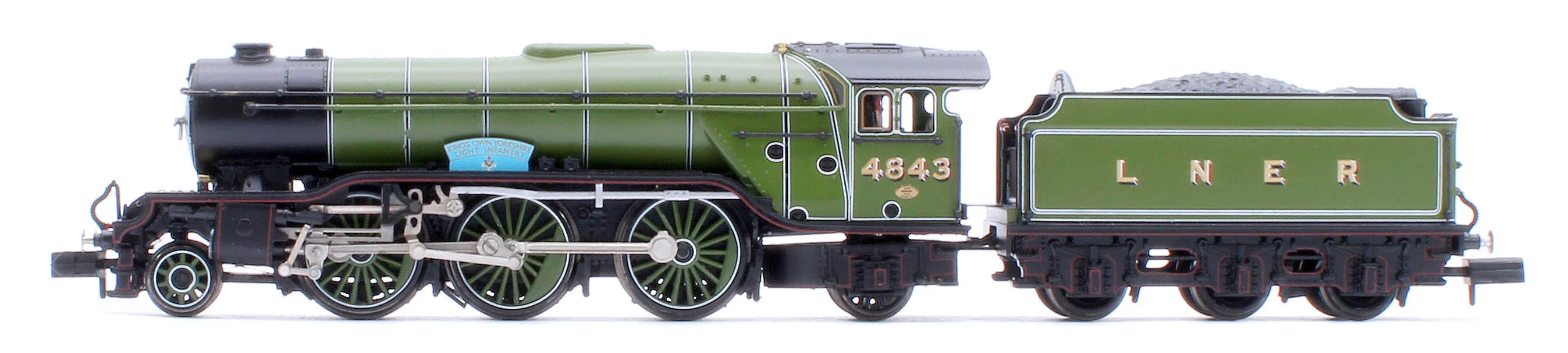 372-611SF LNER V2 4843 'Kings Own Yorkshire Light Infantry' LNER Lined Green Steam Locomotive - DCC Sound - Image 2