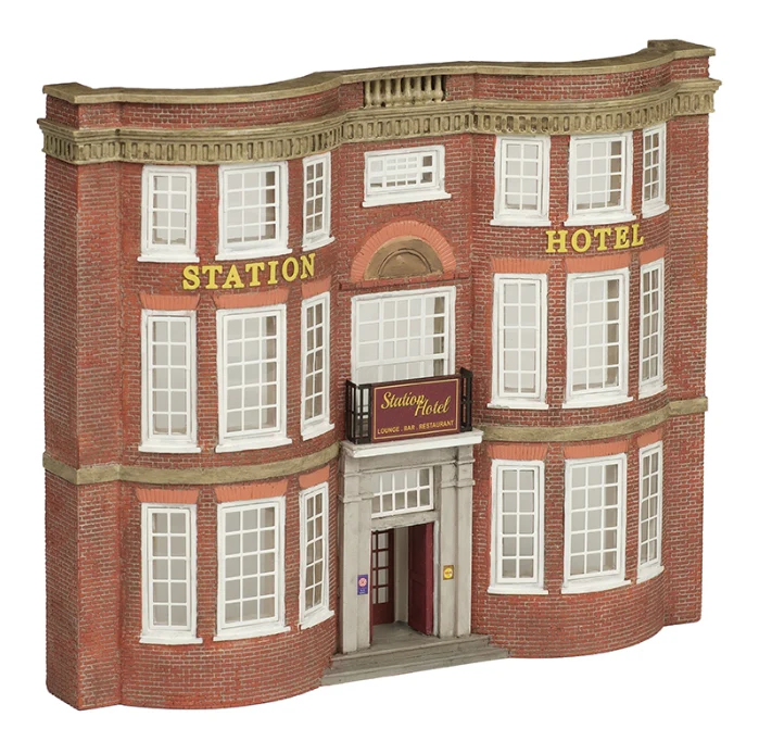 42-261 Low Relief Station Hotel
