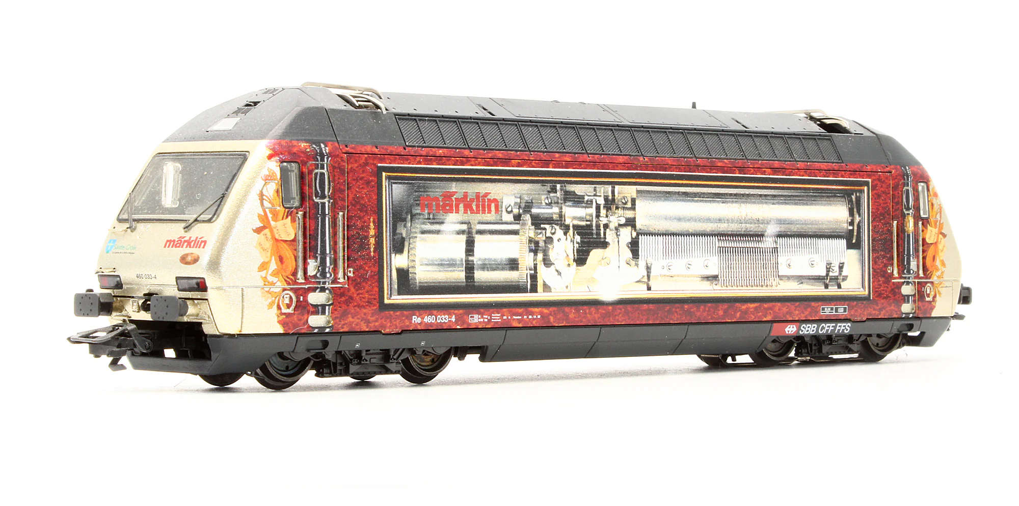 39601 Pre-Owned SBB CFF FFS Re 460 033-4 Electric Locomotive - 3 Rail Digital - Image 2