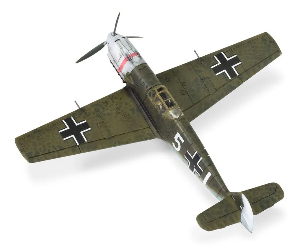 A01008B Messerschmitt Bf109E-4 Model Kit - Image 2