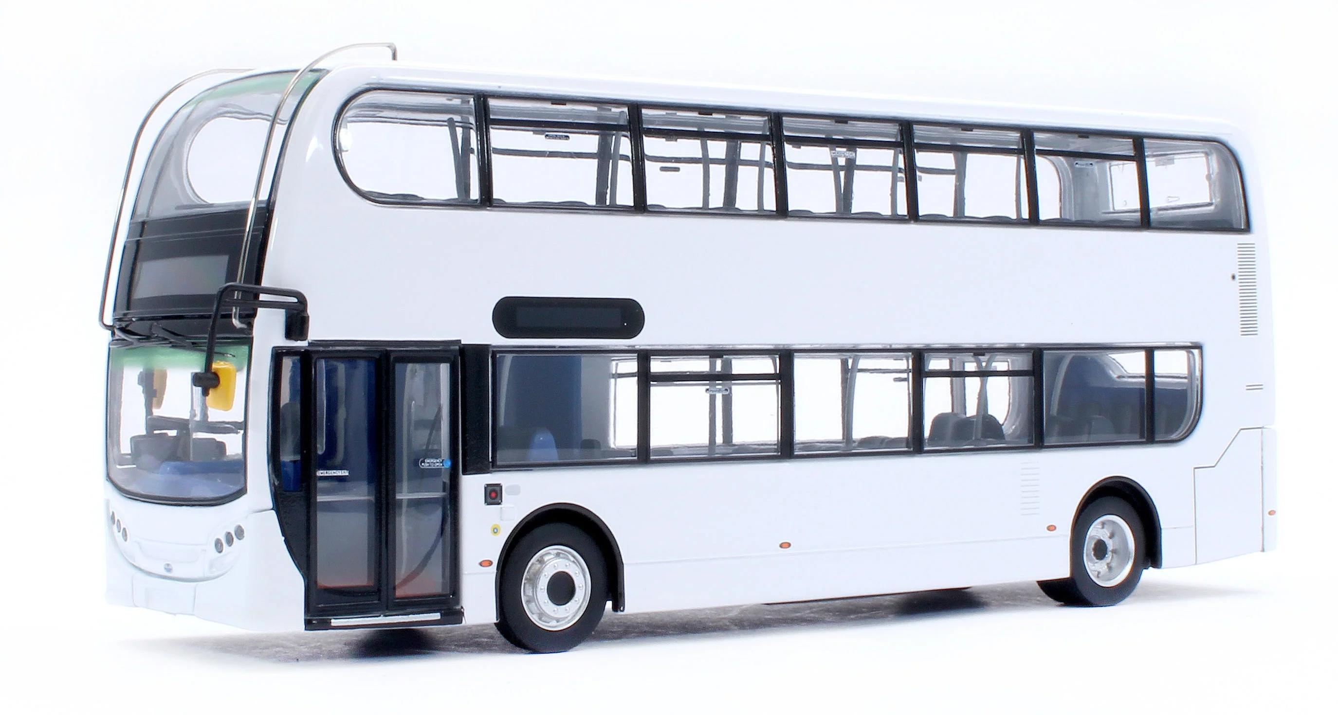 UKBUS0082A ADL Enviro400 Facelift Dealer White