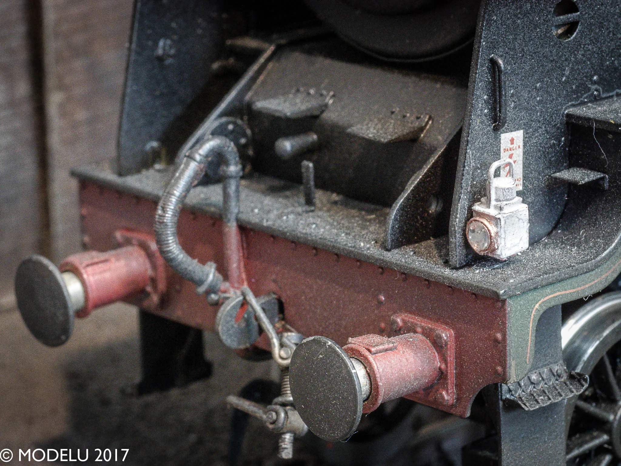 2066-076 OO Gauge LMS BR (M) Loco Lamps Pack of 5 - Clear Lense - Image 3