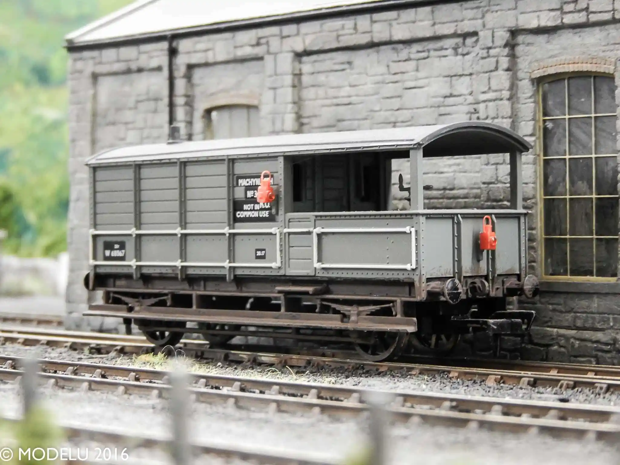 2076-043R O Gauge GWR BR (W) Tail Lamps Pack of 5 - Red Lense - Image 3