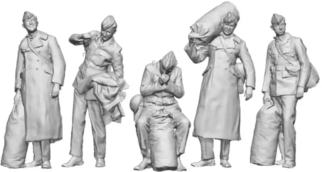 50280-032 1:32 Scale - World War Two - RAF Personnel on Leave