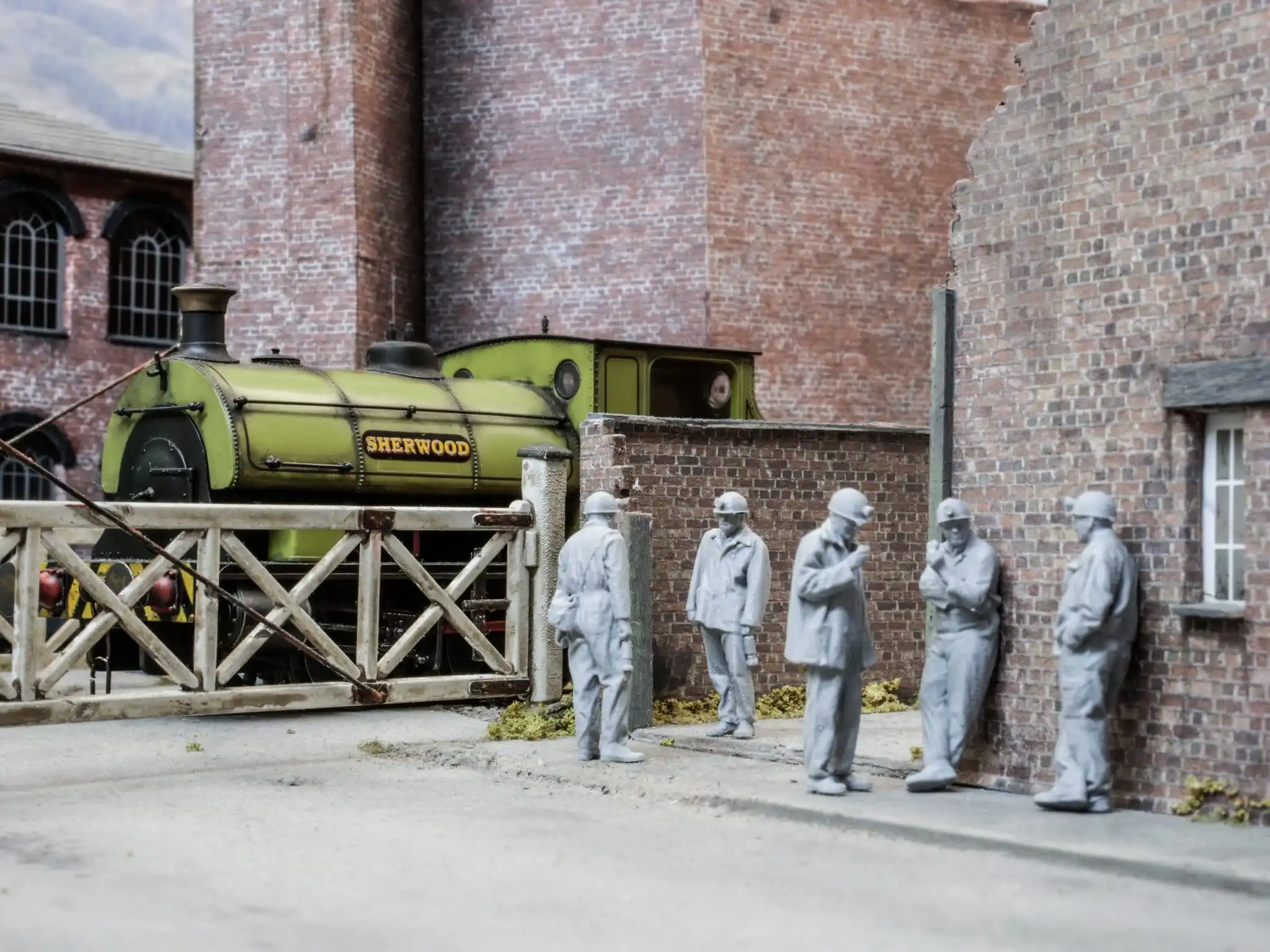 9011-076 OO Gauge 1948-1968 British Railways - Coal Miners Bundle - Image 2