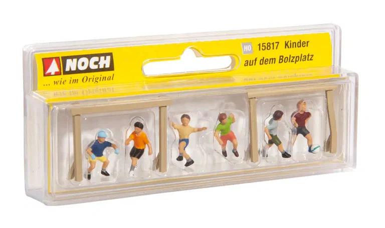 N15817 Children Playing Football (6) Figure Set - Image 3