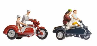 N15905 Motorcyclists (2x2) Figure Set