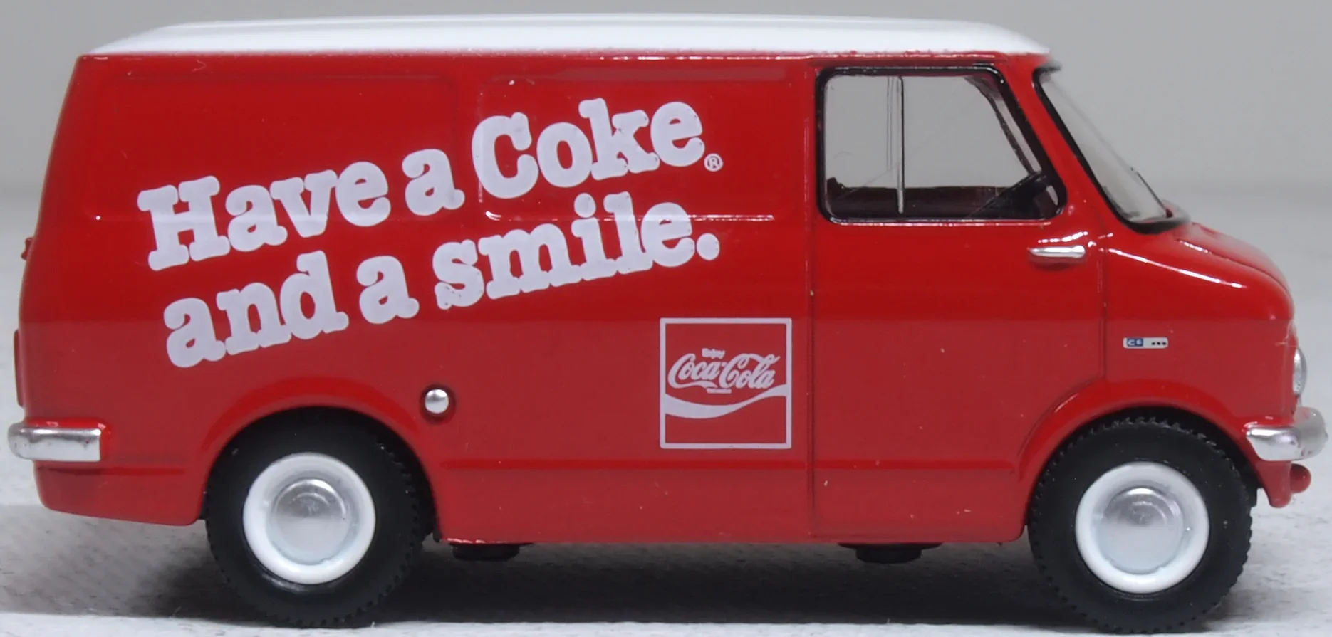 76CFV005CC Bedford CF Coca Cola - Image 2