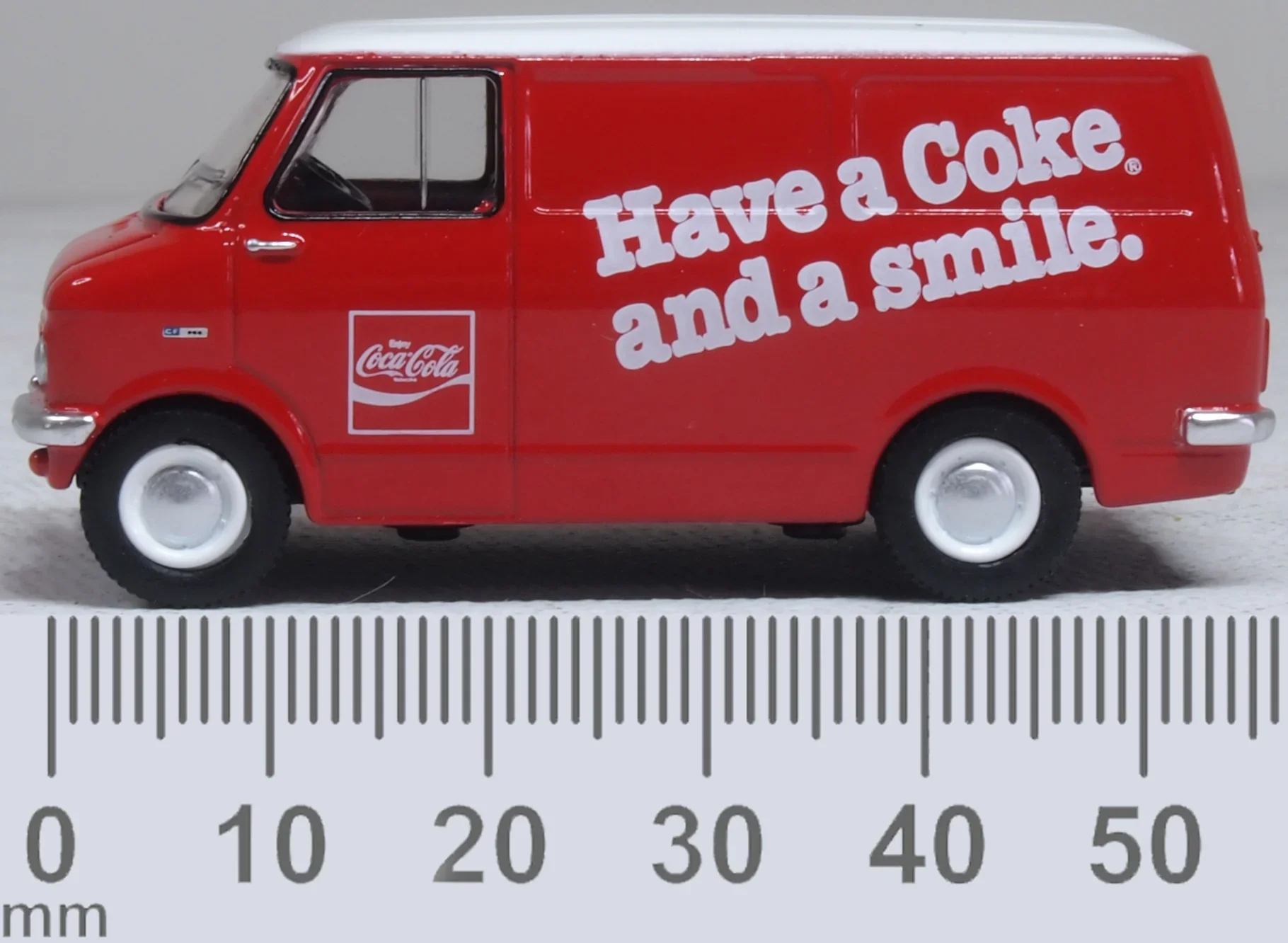 76CFV005CC Bedford CF Coca Cola - Image 6