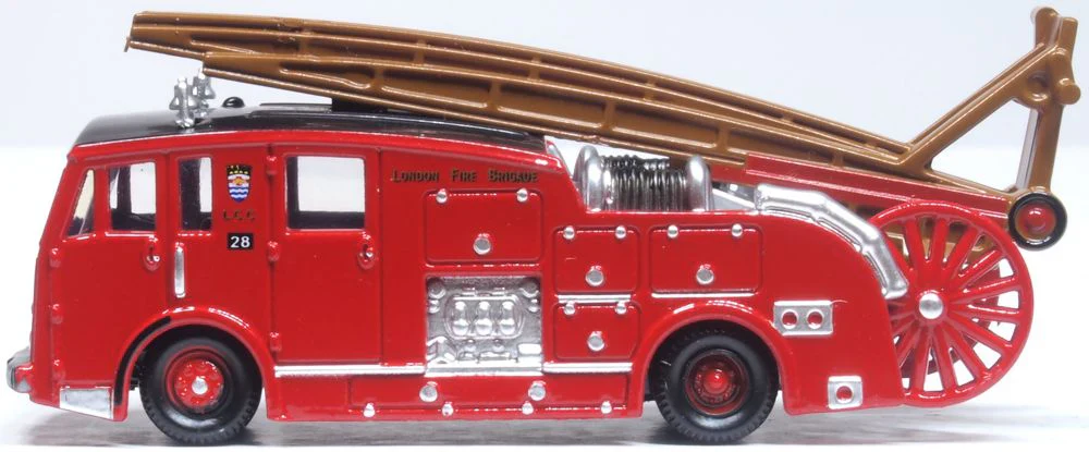 120DEN001 Dennis F12 Pump Escape London Fire Brigade - Image 3