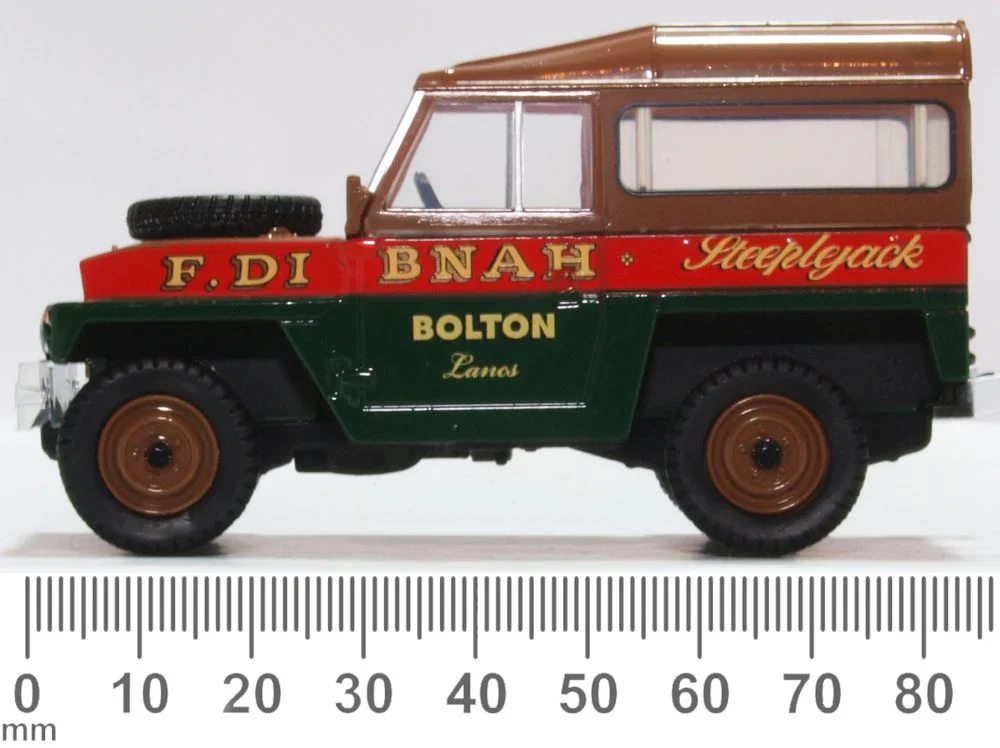 43LRL006 Land Rover Lightweight Hard Top Fred Dibnah - Image 6