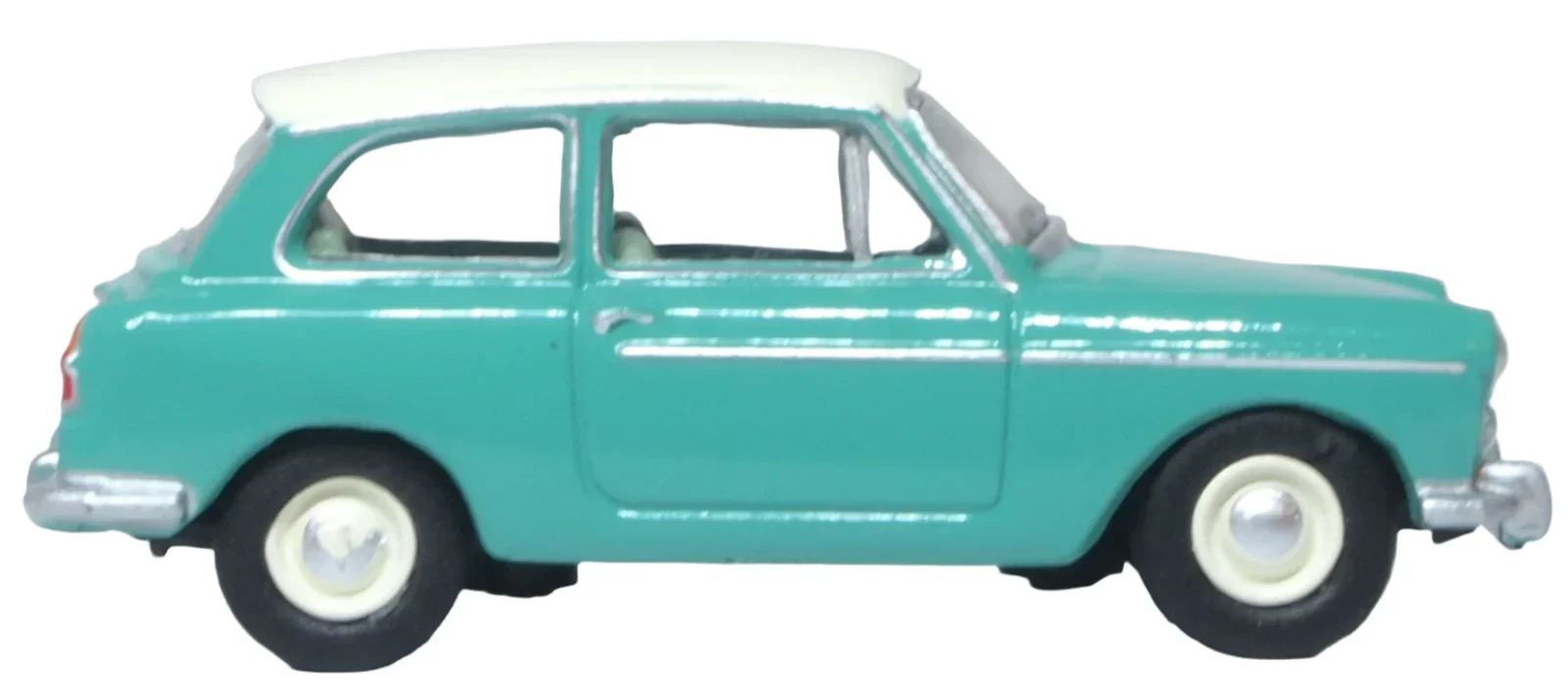 76AA008 Austin A40 MkII Fern Green/Snowberry White - Image 4