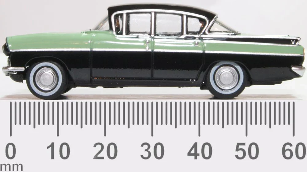 76CRE011 Vauxhall Cresta Versailles Green and Black - Image 4